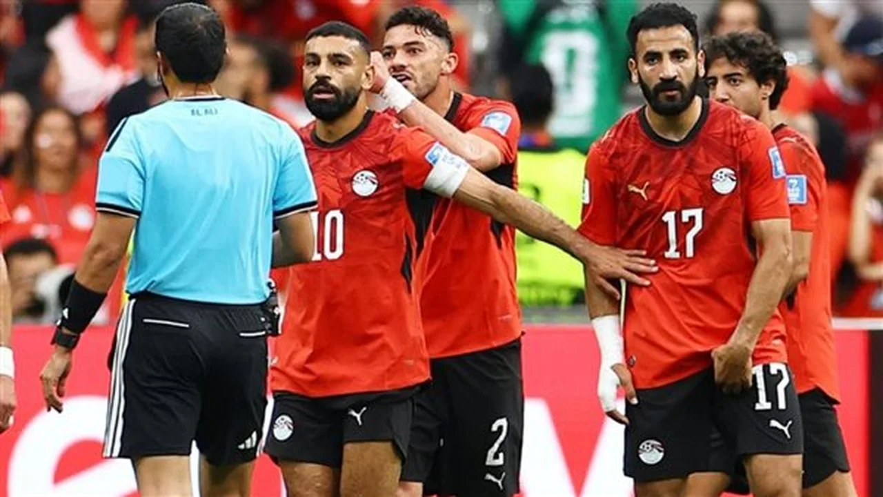 تردد قناة بي إن سبورت المفتوحة لمباراة مصر وإيران في المونديال